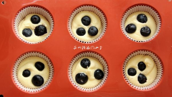 蓝莓奶油杯子蛋糕