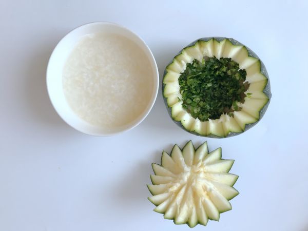 南瓜盅炖磷虾粥