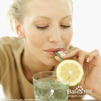 办公室的白领们该如何喝水