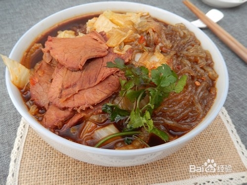 是菜也是主食：白菜牛肉炖粉条