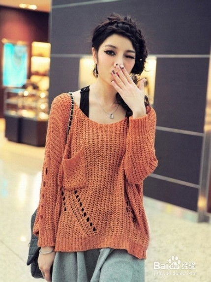 胖女孩穿衣搭配 罩衫+衬衫混搭显瘦