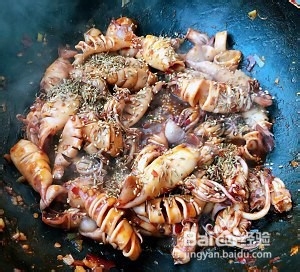 香辣小鱿鱼的制作过程