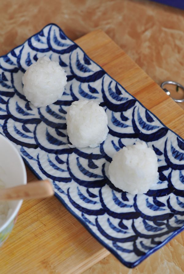 金枪鱼肠黄瓜寿司