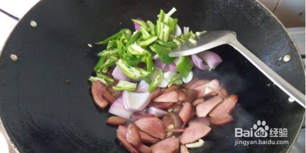 洋葱炒五花肉