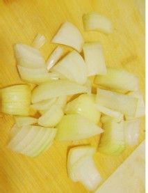 阳光,大海,美丽的男女们—地中海蔬菜沙拉