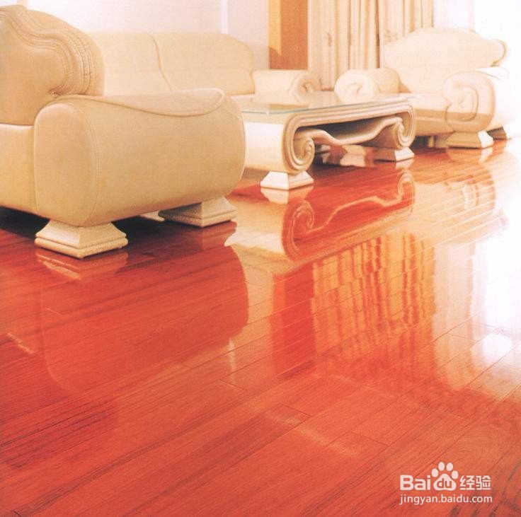 红色实木地板的优点有哪些