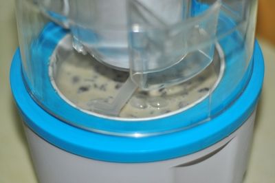 蓝樱桃朗姆酒冰淇淋