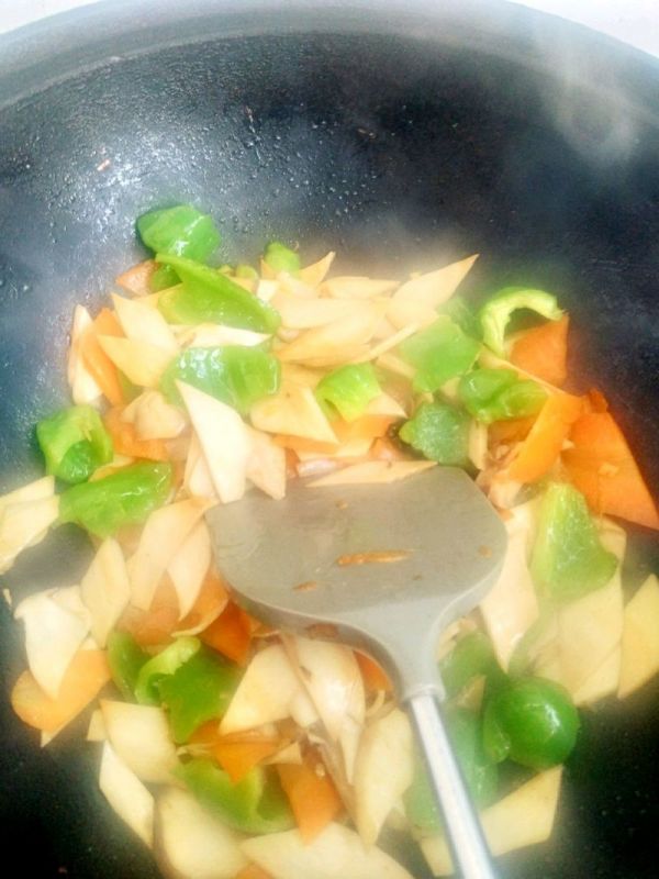 鸡汁杏鲍菇炒肉片