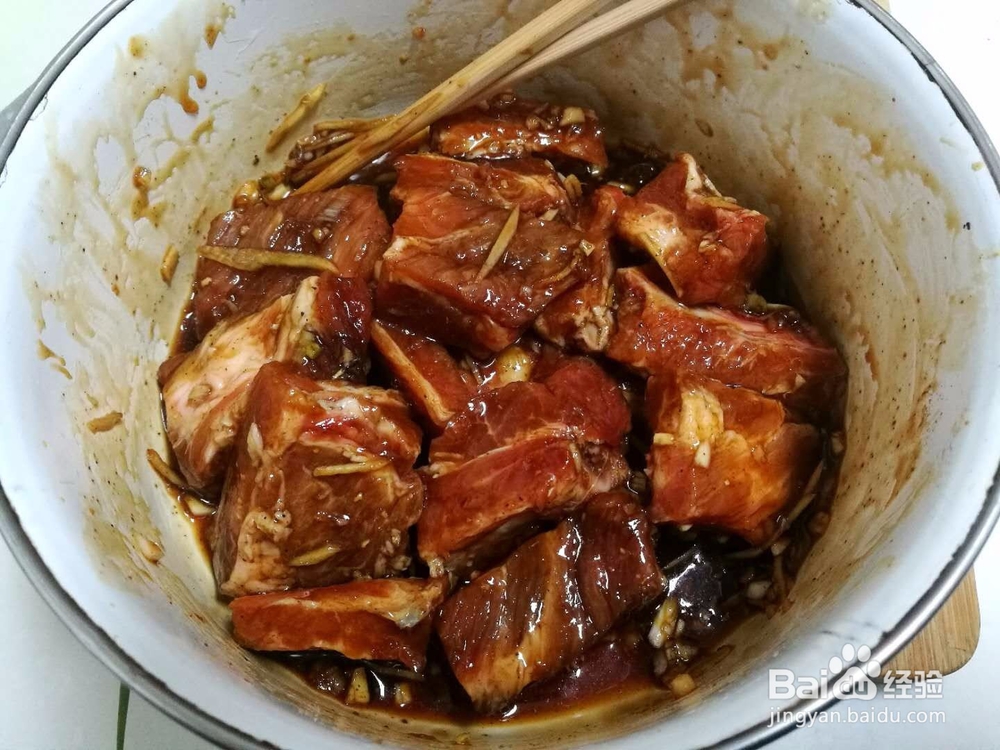 苗府粉蒸排骨的做法