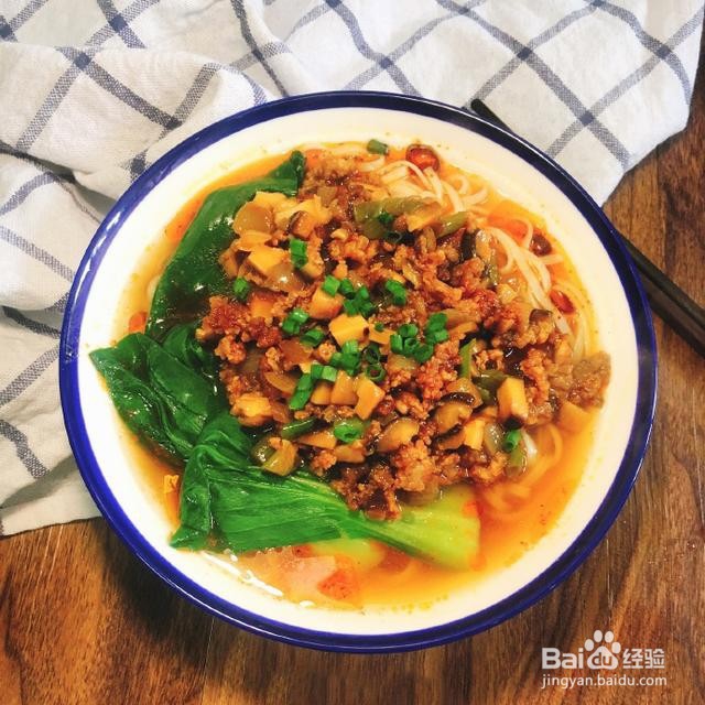 香菇肉臊面怎么做