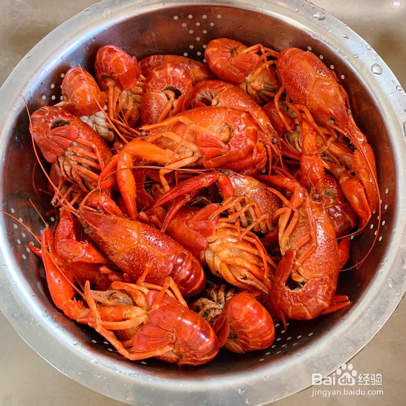 不能错过的十三香小龙虾