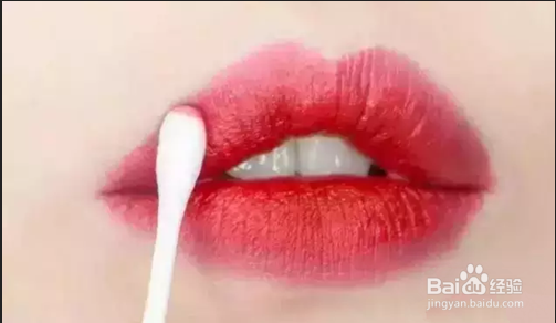 精致烟熏妆的化妆技巧