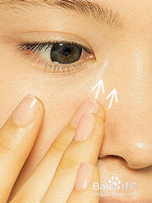 学会正确遮瑕 让5部位清新无瑕