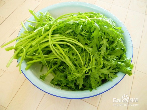 羊肉炒茼蒿的做法