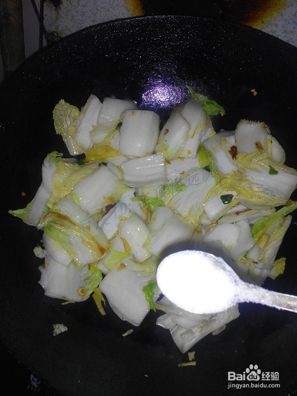 素炒白菜--素菜荤做