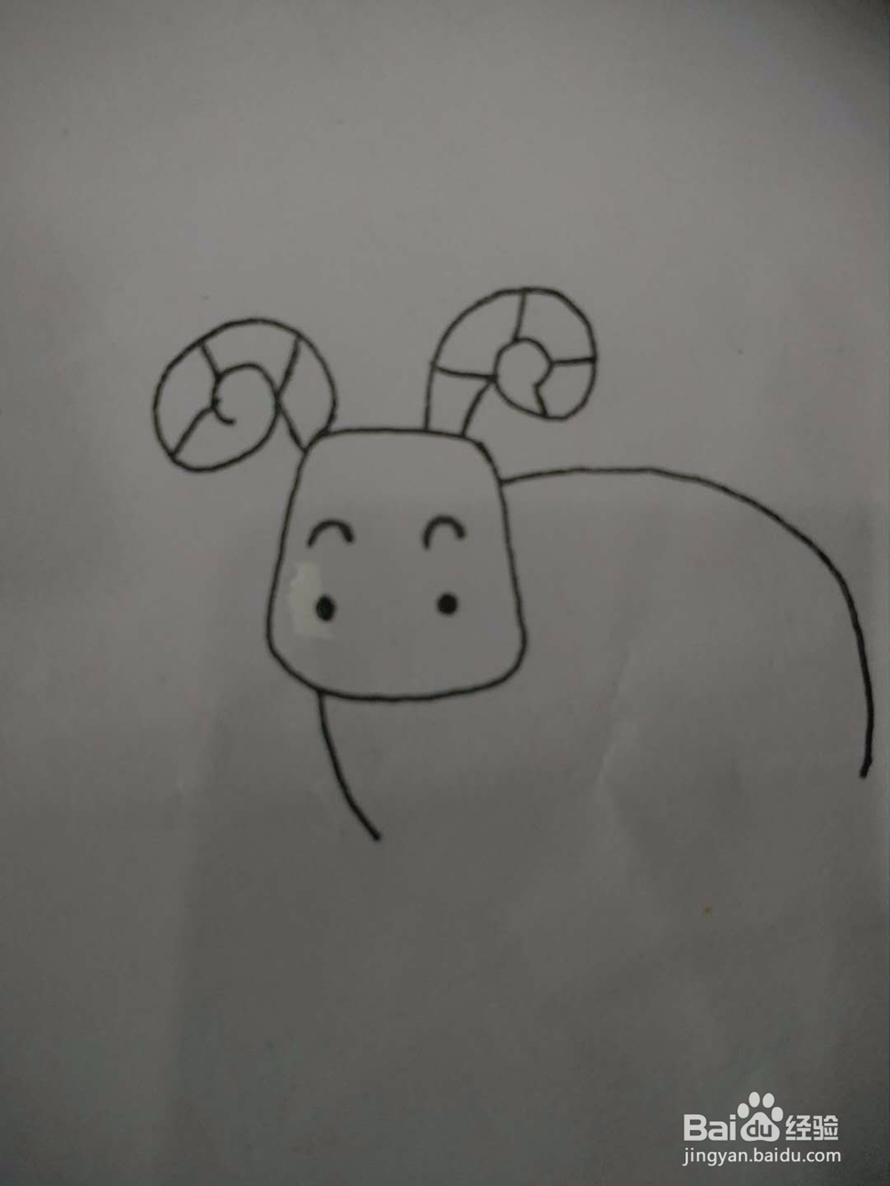 怎样画一只温顺的小山羊简笔画?