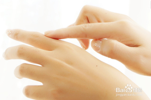 过期护手霜先别丢 教你过期护手霜怎样变废为宝
