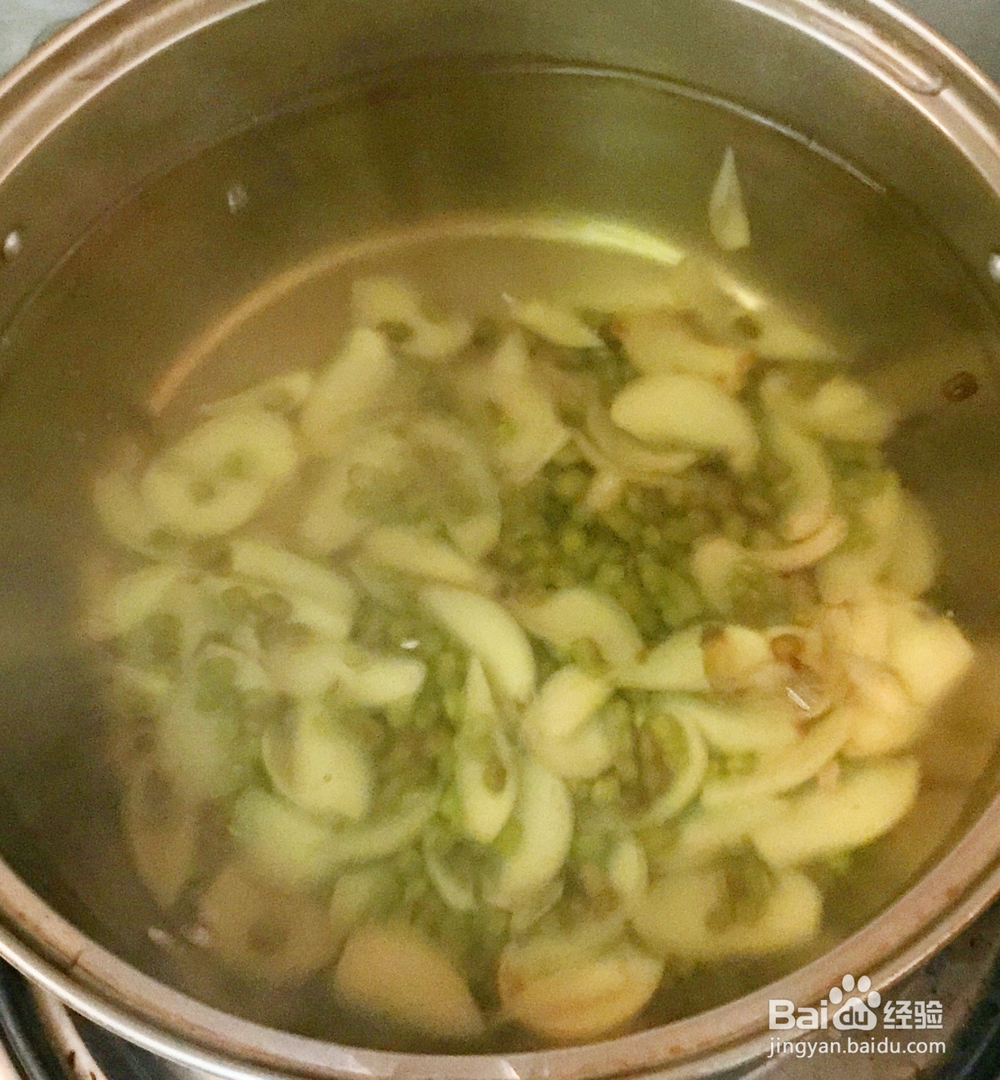 如何煮绿豆百合汤?