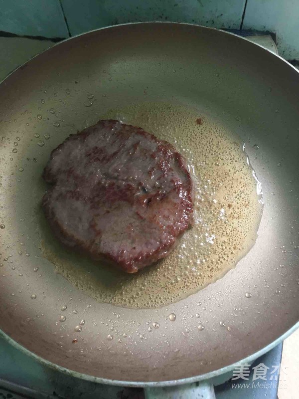 黑椒牛排的做法