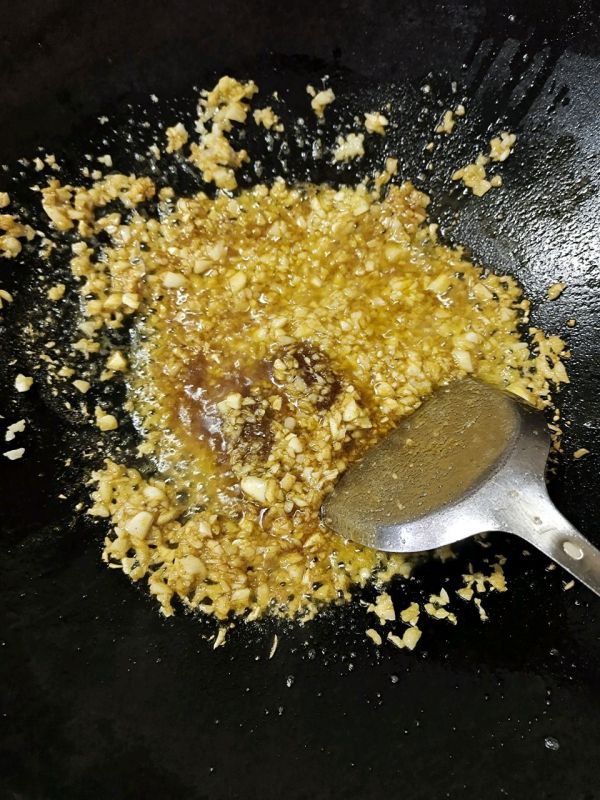 蒜蓉咖喱小龙虾