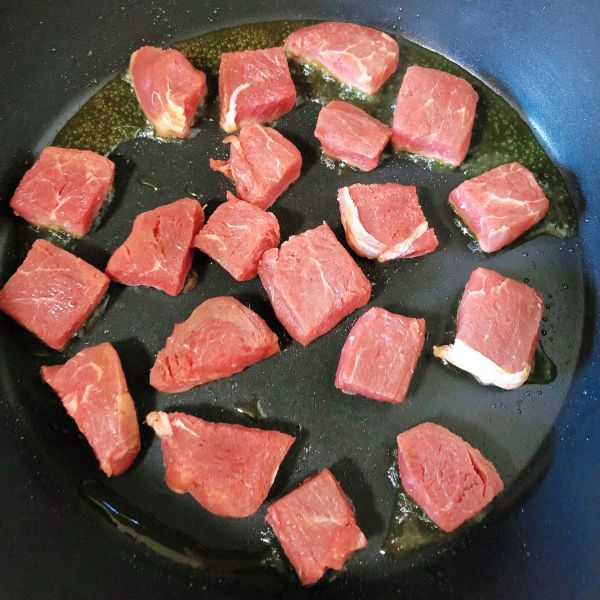 香煎黑椒牛排拼盘