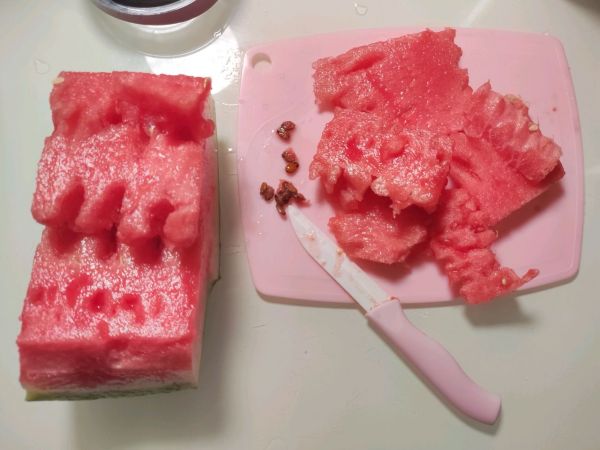 西瓜桃桃气泡水