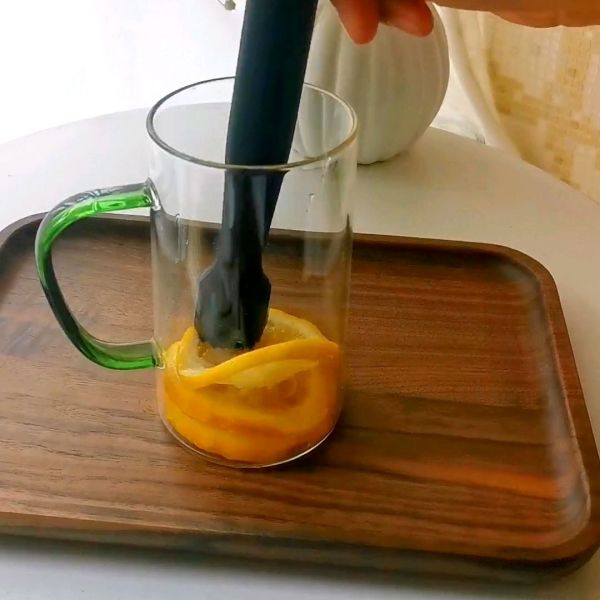 苹果醋柠檬气泡水