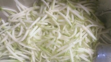 捞汁凉菜的做法