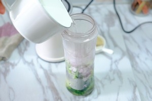 西兰花奶油浓汤意面