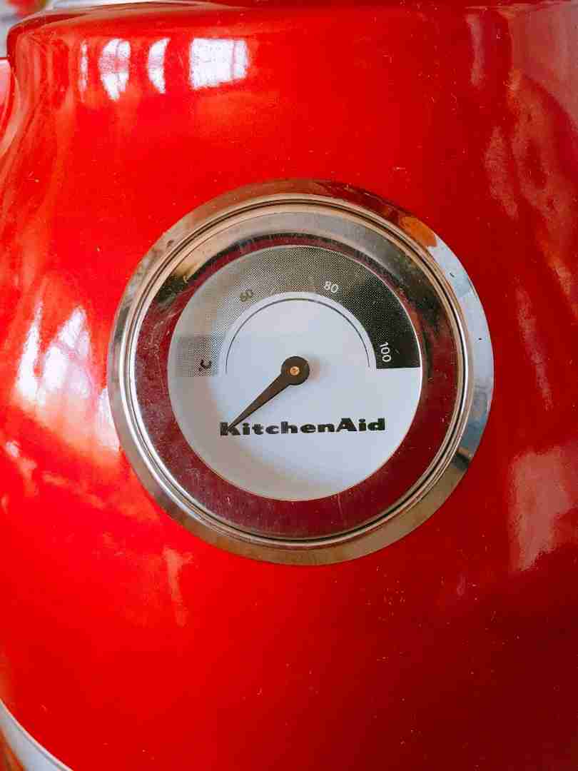 起早不在害怕没有热水喝了，用智能温控电水壶