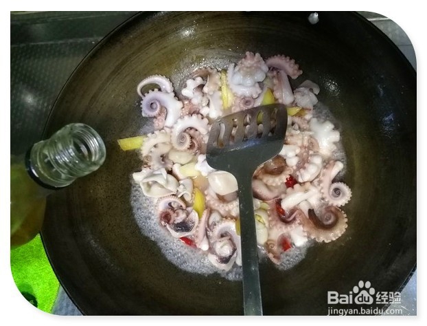 青椒炒八爪鱼的做法