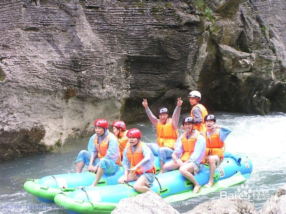 乌鲁木齐到张家界旅游攻略