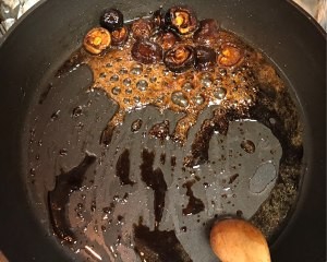 养生食补香菇板栗烤竹笋的做法