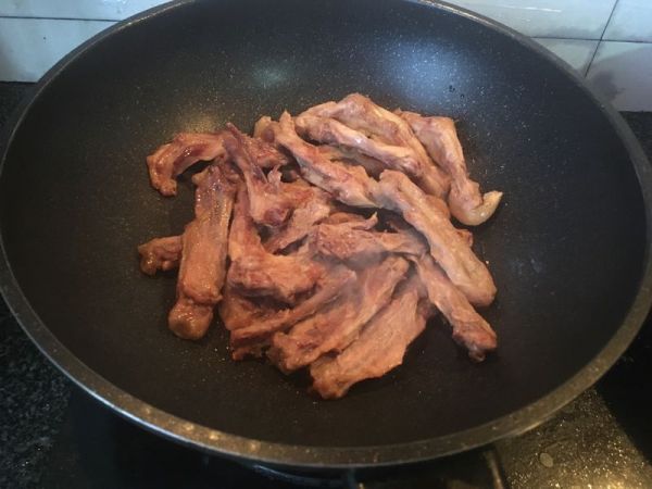 对味酱鸭#食光社干锅鸭#