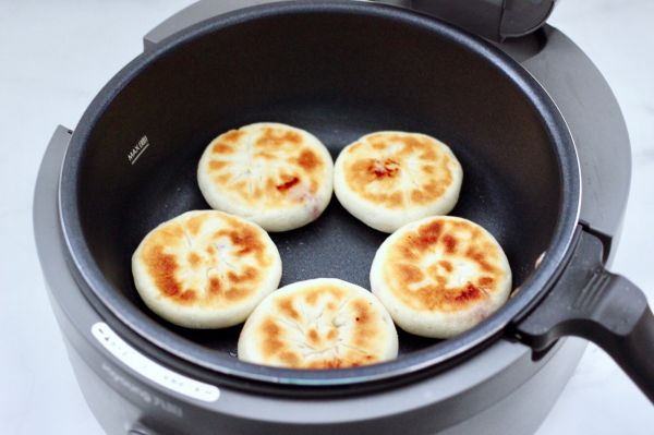 紫甘兰鸡肉馅饼
