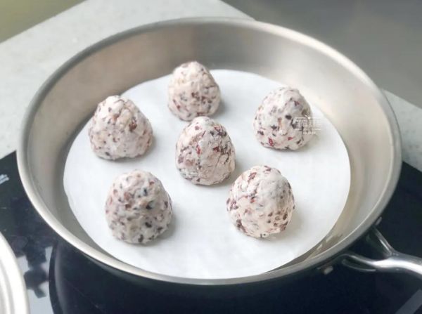 红枣蜜豆糯蜜窝窝头