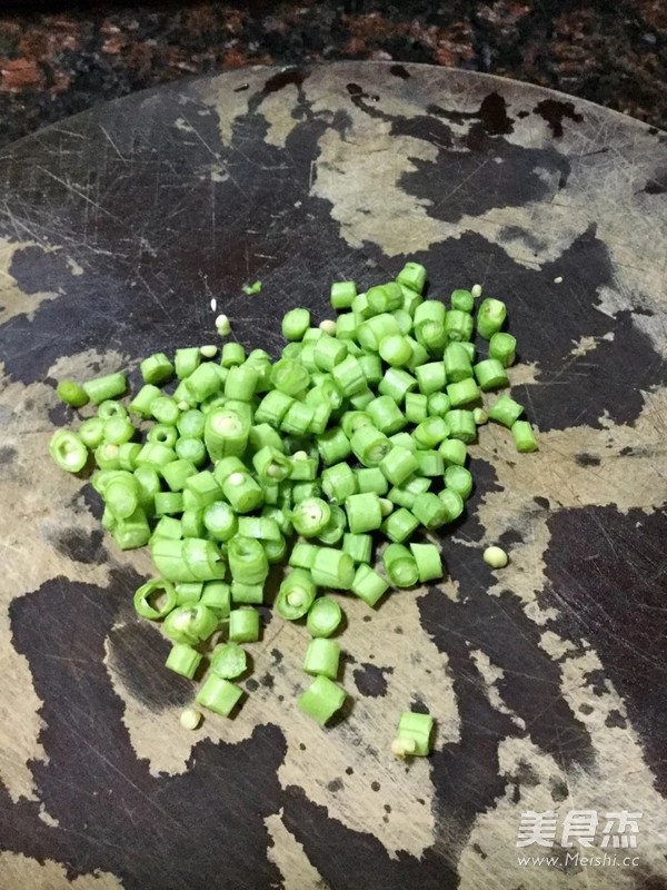 豆角鸡蛋饼的做法