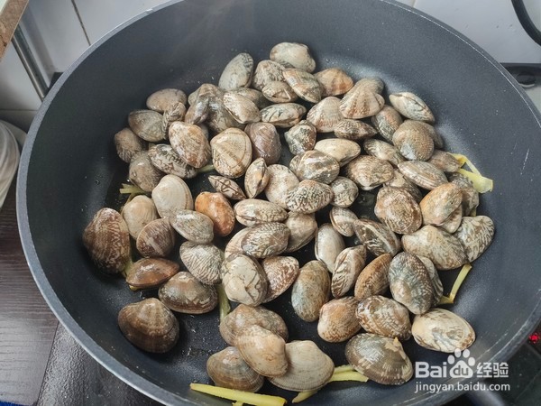 如何制作泰式甜辣蚬子