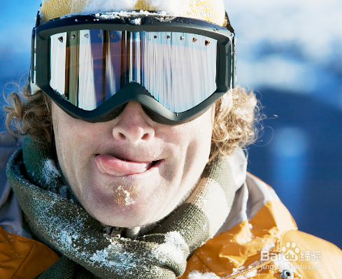 滑雪镜起雾了怎么办?