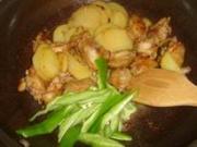 怎样自制干煸鸡块