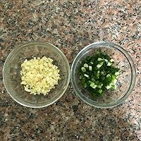 如何制作沙茶酱拌刀削面