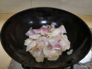 冬笋炒腊肉怎么做
