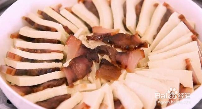 豆腐蒸腊肉怎么做