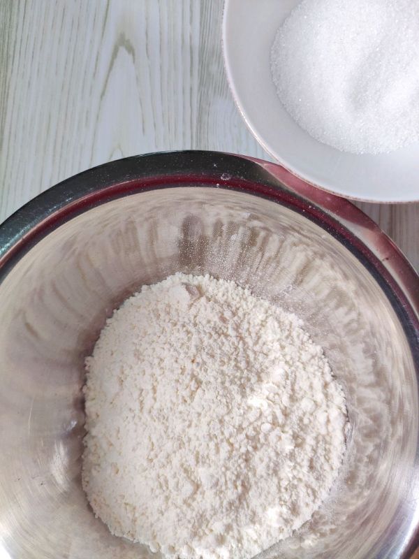 葡萄干黄油蛋糕