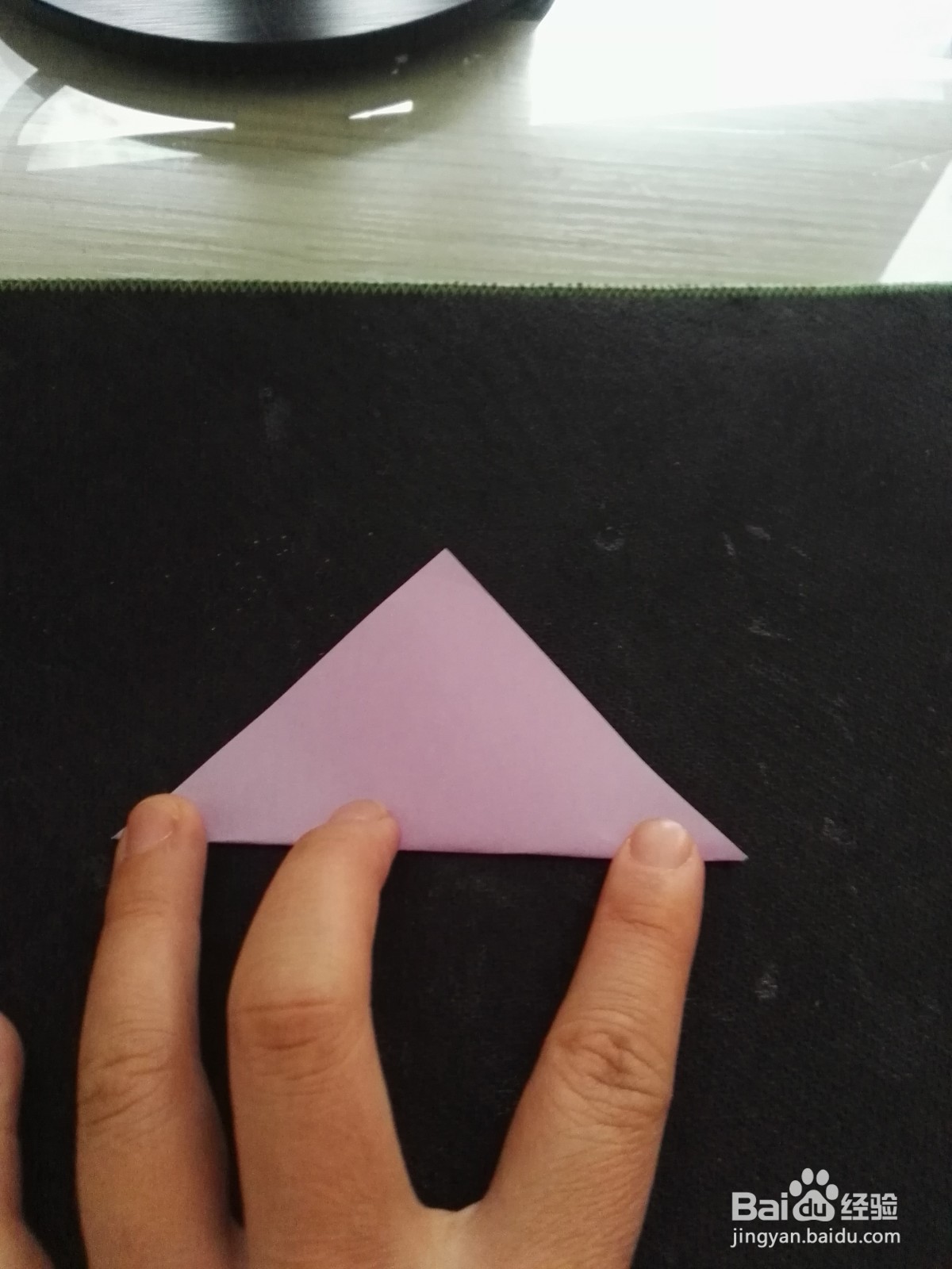 小男孩喜欢的小斧头的折法