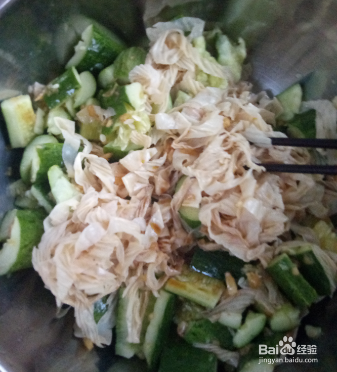 大蒜豆皮拌黄瓜
