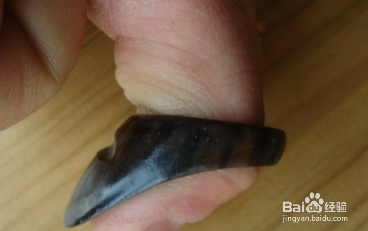 传统弓箭用什么扳指好？射箭需要扳指吗