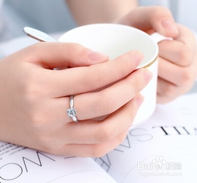 戴钻戒要注意些什么佩戴戒指有何讲究