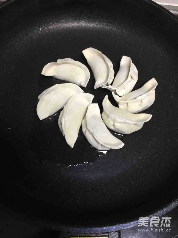 生煎水饺的做法
