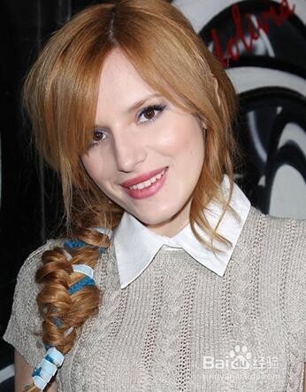 教你积攒人气的好方法，就是编个精巧的麻花辫